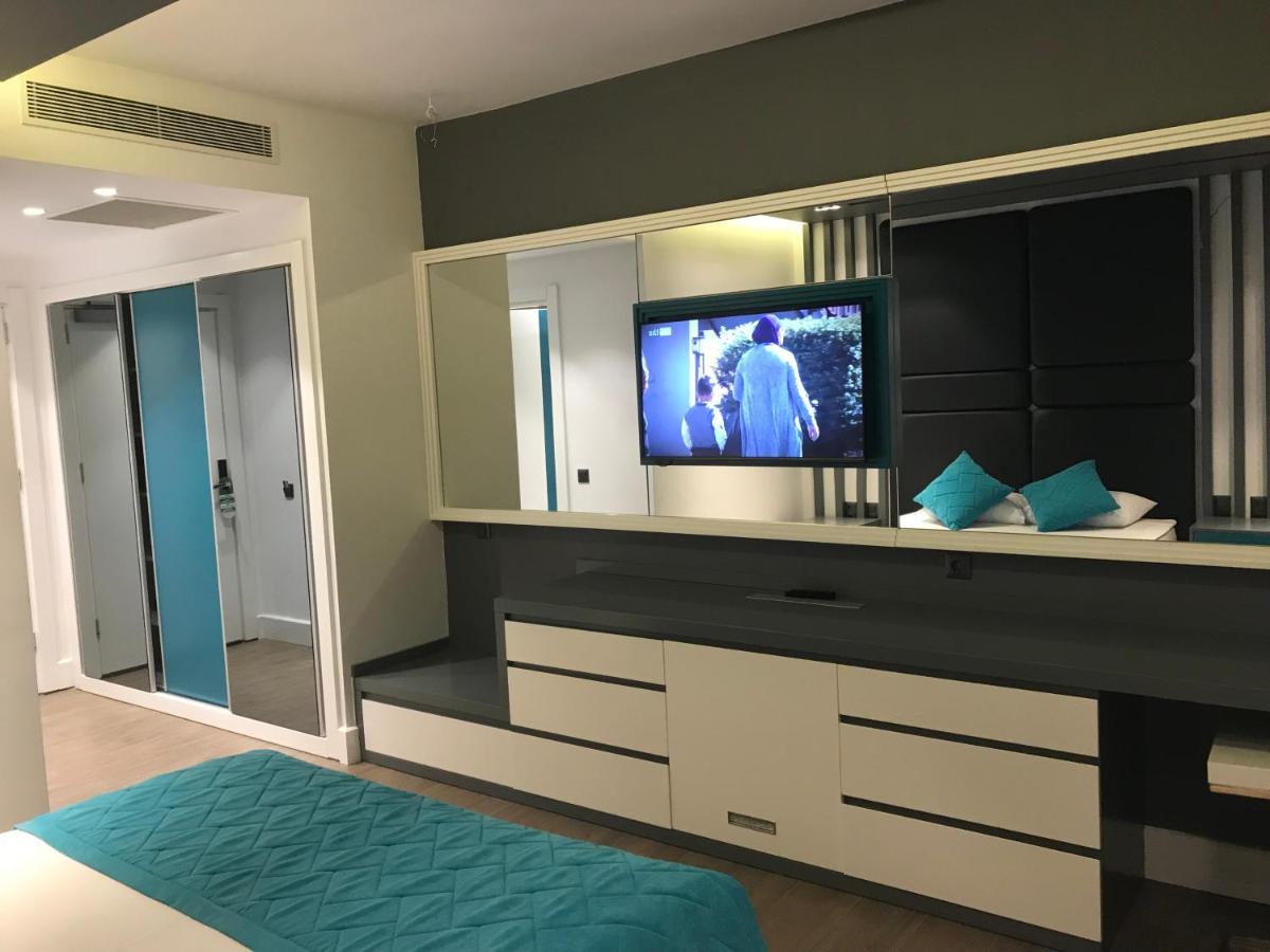 Chambre Double Deluxe (2 Adultes + 1 Enfant)