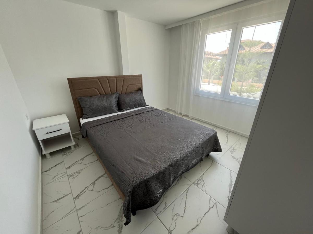 Apartment with Garden View