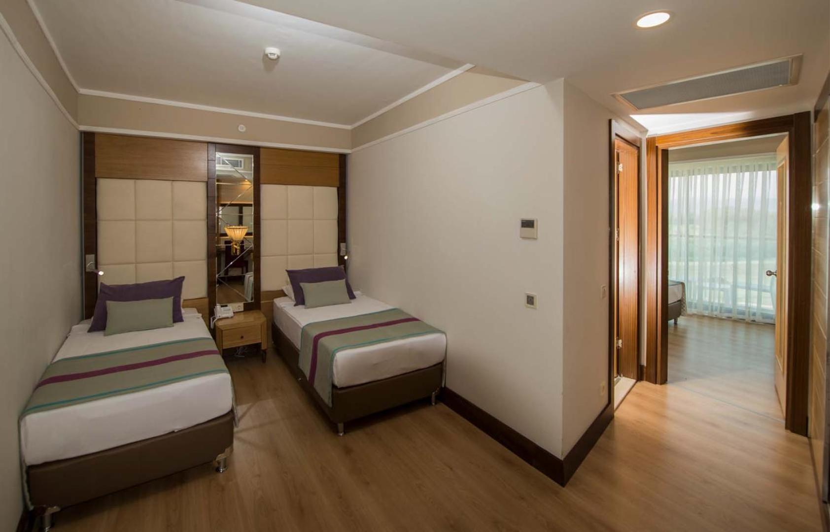Family Room,1632153874:JPEG