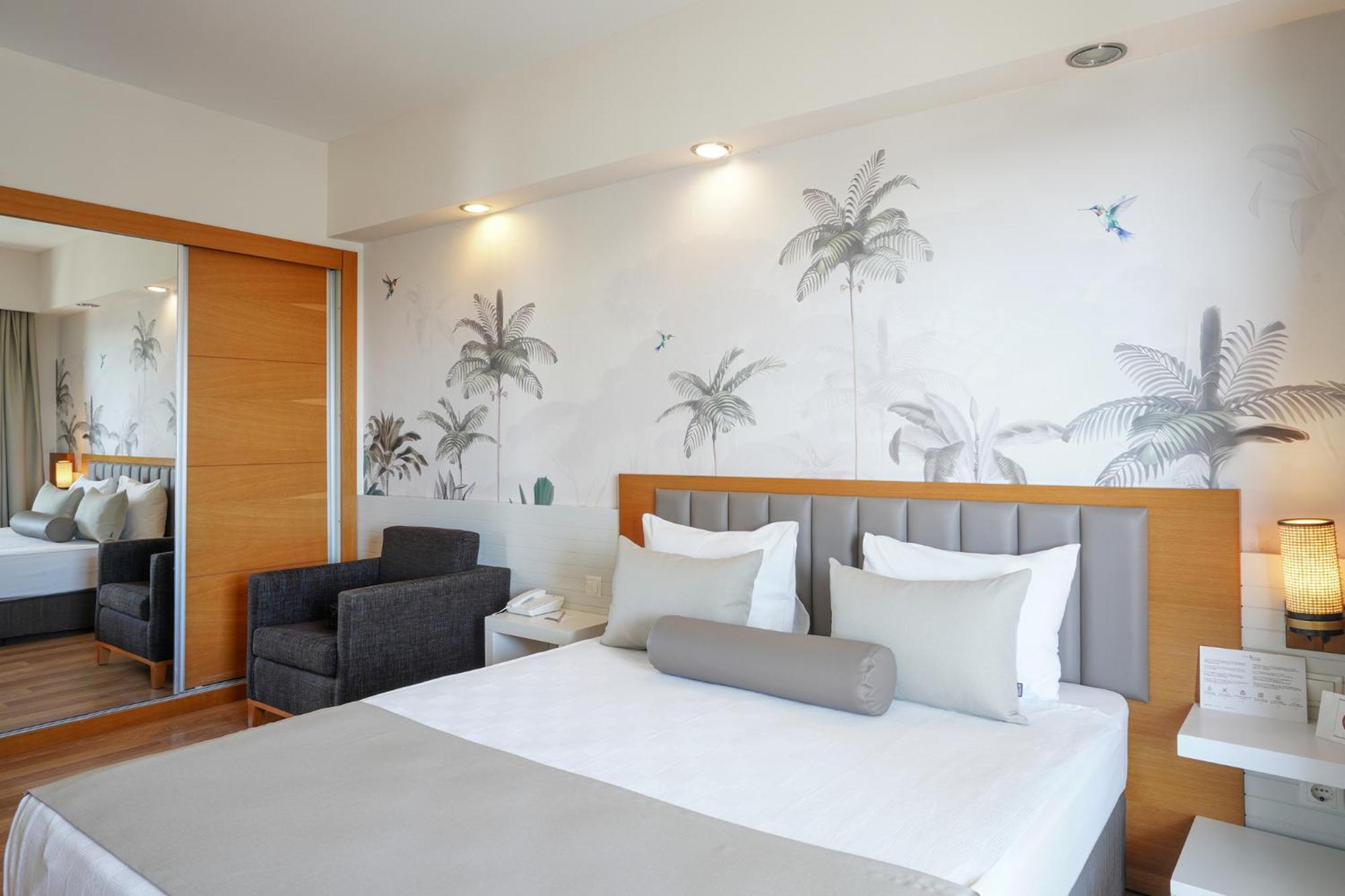 Double Room with Pool View
