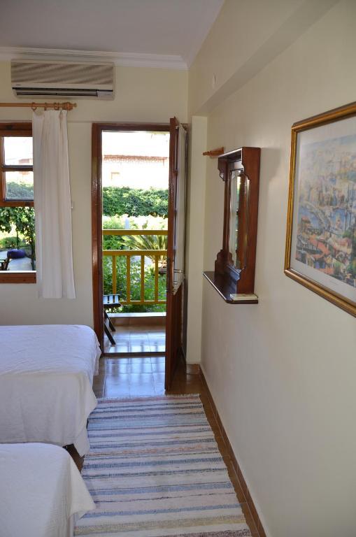 Chambre Double - Vue sur Piscine
