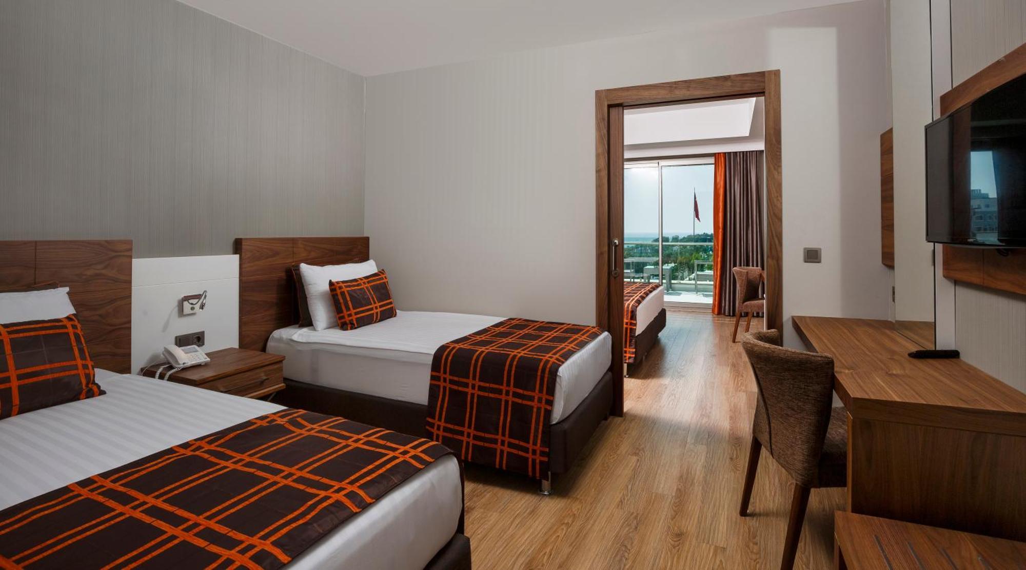 Family Room with Sea View,1216403527:JPEG