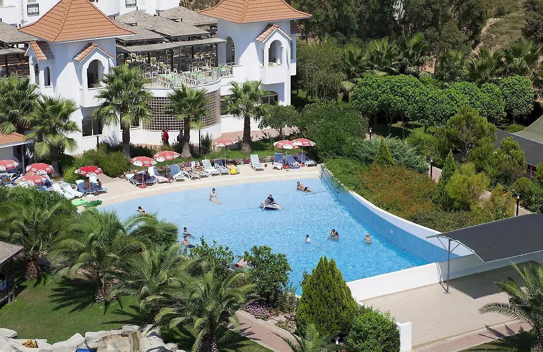 Serenis Hotel-1
