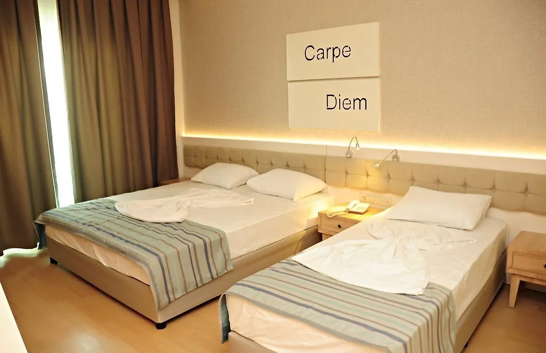 Orfeus Queen Hotel-1
