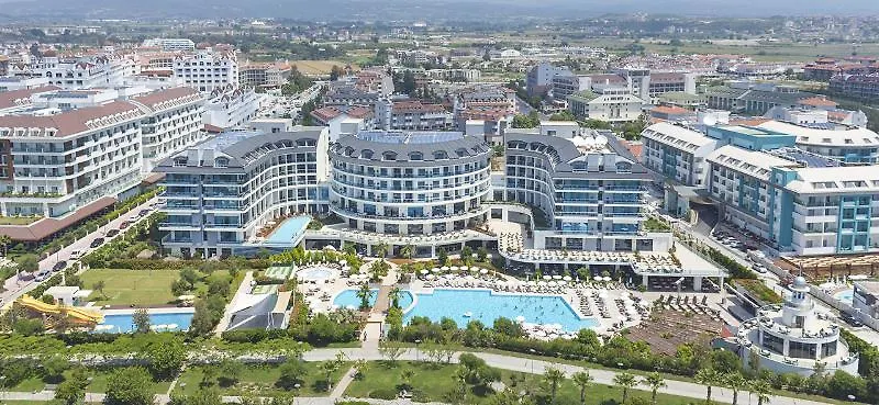 Commodore Elite Suites & Spa Adults Only-1