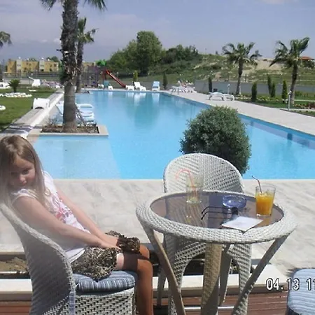 Babylon De Lux 2 Bed Duplex Home Close To Everything With Wonderful Views-2