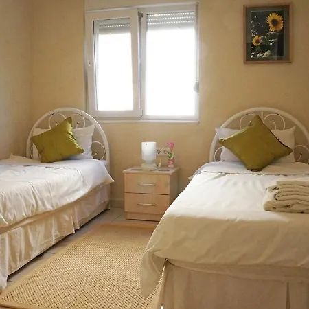 Luxury Home In Award Winning Private, Small Community Central Location-2