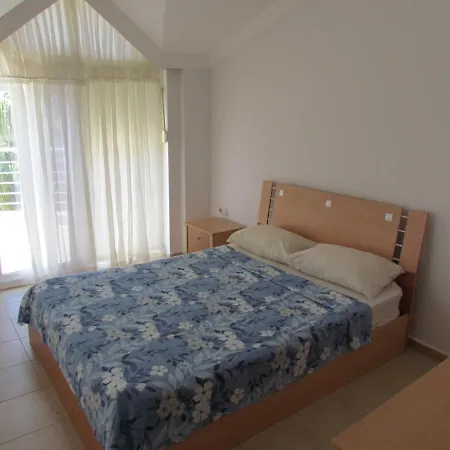 Side 3 Bedroom Apartment Alure-3
