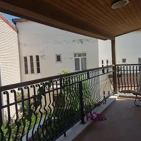 Side Luxury Villa-3