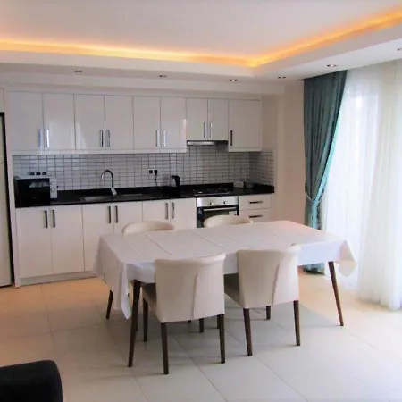 Tropical Gardens E 7 Spacious Duplex 4 Bed Home-2