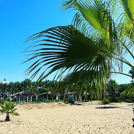 Apartment Near The Sand Gold Beach-3