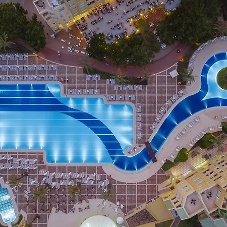 Selectum Family Resort Side-2