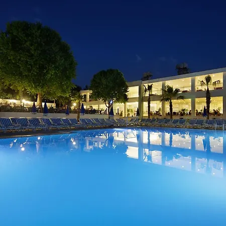 Larissa Beach Club-2