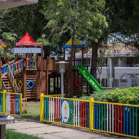 Aska Costa Holiday Club-3