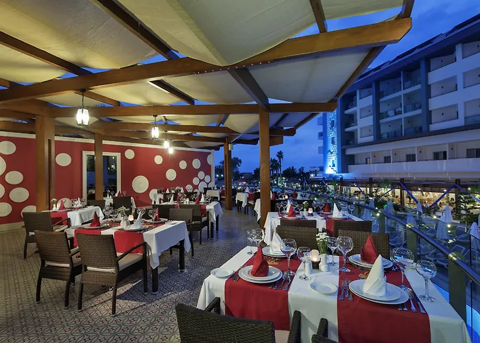 Sea Shell Resort & Spa Side